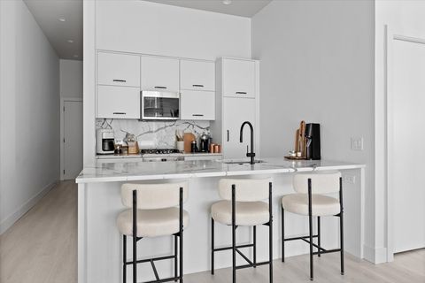 Tiny photo for 949 W Madison Street #406, Chicago, IL 60607 (MLS # 12501945)