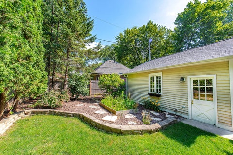 Tiny photo for 314 E Woodland Road, Lake Bluff, IL 60044 (MLS # 12706162)