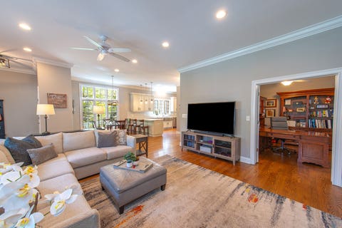Tiny photo for 314 E Woodland Road, Lake Bluff, IL 60044 (MLS # 12706162)