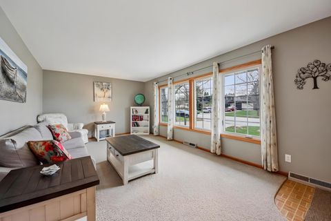 Tiny photo for 1618 Pine Trail, Sycamore, IL 60178 (MLS # 12609227)