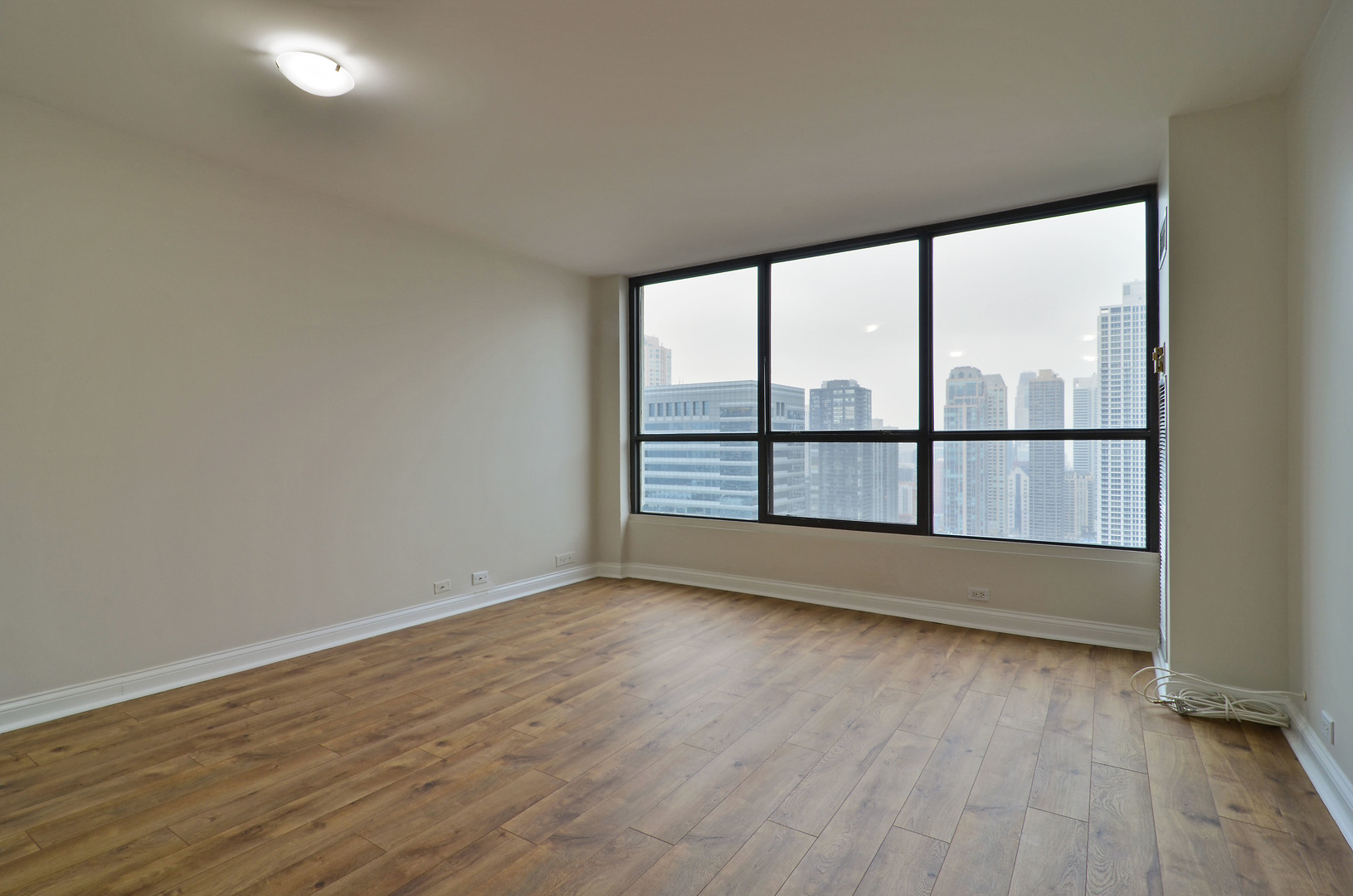 405 N WABASH Avenue 3501