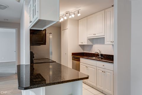 Tiny photo for 195 N HARBOR Drive #401, Chicago, IL 60601 (MLS # 12598597)