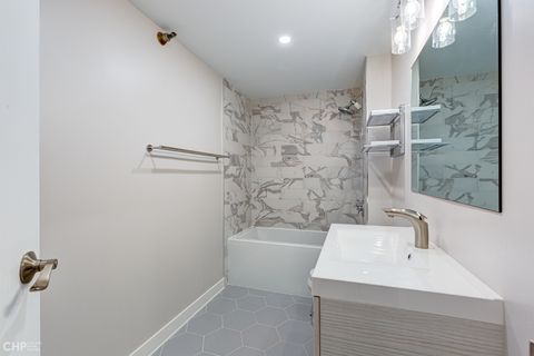 Tiny photo for 195 N HARBOR Drive #401, Chicago, IL 60601 (MLS # 12598597)