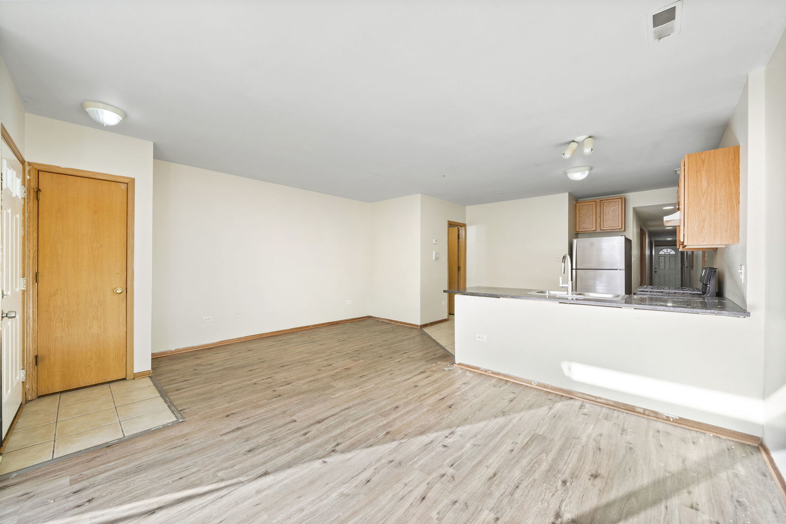2716 W POLK Street