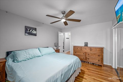 Tiny photo for 501 Carlysle Drive #9, Clarendon Hills, IL 60514 (MLS # 12475639)