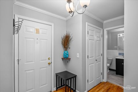 Tiny photo for 501 Carlysle Drive #9, Clarendon Hills, IL 60514 (MLS # 12475639)