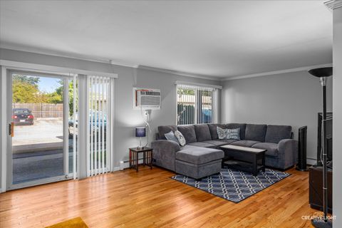 Tiny photo for 501 Carlysle Drive #9, Clarendon Hills, IL 60514 (MLS # 12475639)