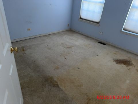 Tiny photo for 700 N Sparkle Court, Oswego, IL 60543 (MLS # 12427991)