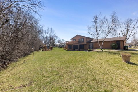 Tiny photo for 253 Arbor Lane, Bloomingdale, IL 60108 (MLS # 12608361)