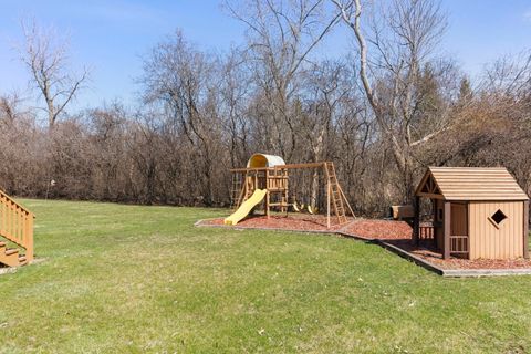 Tiny photo for 253 Arbor Lane, Bloomingdale, IL 60108 (MLS # 12608361)