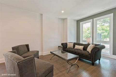 Tiny photo for 3911 S Calumet Avenue, Chicago, IL 60653 (MLS # 12413924)