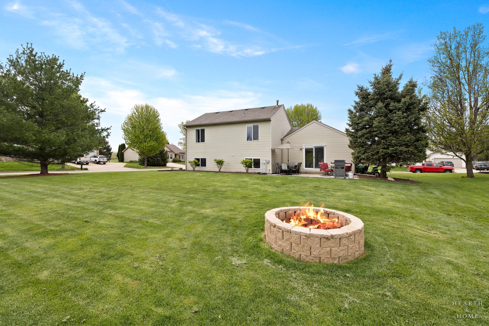 5832 Landcaster Circle
