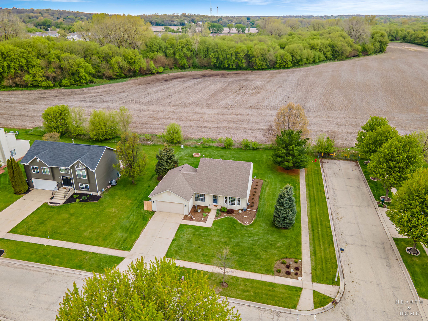 5832 Landcaster Circle