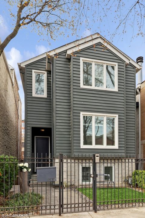 1876 N Maud Avenue Chicago IL 60614