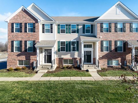 1703 Neubauer Circle Lindenhurst IL 60046