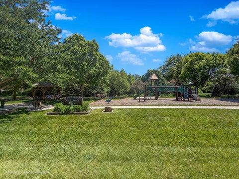 Tiny photo for 6363 S Keokuk Road, Indian Head Park, IL 60525 (MLS # 12561498)