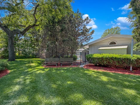 Tiny photo for 6363 S Keokuk Road, Indian Head Park, IL 60525 (MLS # 12561498)