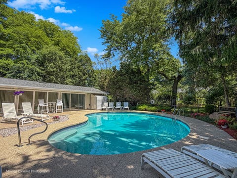Tiny photo for 6363 S Keokuk Road, Indian Head Park, IL 60525 (MLS # 12561498)