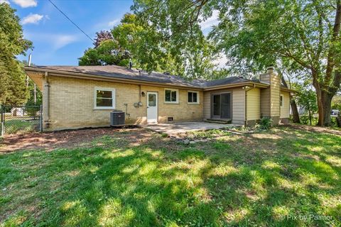 Tiny photo for 70 Ela Road, Inverness, IL 60067 (MLS # 12471301)