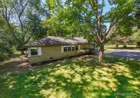 Tiny photo for 70 Ela Road, Inverness, IL 60067 (MLS # 12471301)