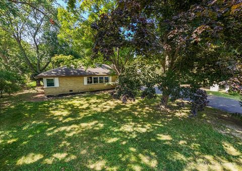 Tiny photo for 70 Ela Road, Inverness, IL 60067 (MLS # 12471301)