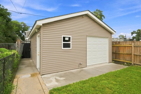 Tiny photo for 852 N Trumbull Avenue, Chicago, IL 60651 (MLS # 12757591)