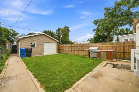 Tiny photo for 852 N Trumbull Avenue, Chicago, IL 60651 (MLS # 12757591)