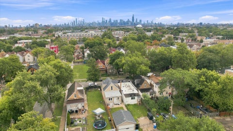 Tiny photo for 852 N Trumbull Avenue, Chicago, IL 60651 (MLS # 12757591)