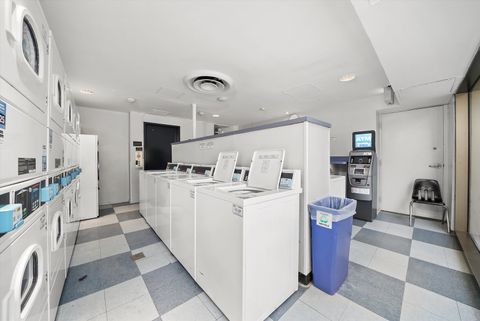 Tiny photo for 4343 N Clarendon Avenue #1408, Chicago, IL 60613 (MLS # 12651595)