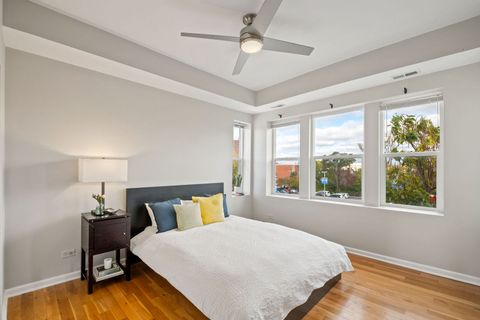 Tiny photo for 3143 W Carmen Avenue #3, Chicago, IL 60625 (MLS # 12502644)