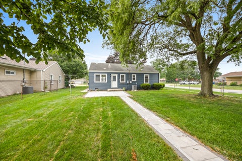 Tiny photo for 5328 Alexander Place, Oak Lawn, IL 60453 (MLS # 12703015)