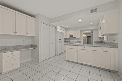 Tiny photo for 1440 Concorde Circle, Highland Park, IL 60035 (MLS # 12773165)