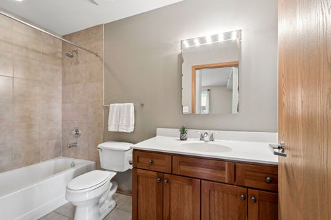 Tiny photo for 515 Main Street #609, Evanston, IL 60202 (MLS # 12762441)