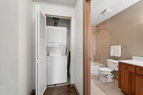 Tiny photo for 515 Main Street #609, Evanston, IL 60202 (MLS # 12762441)