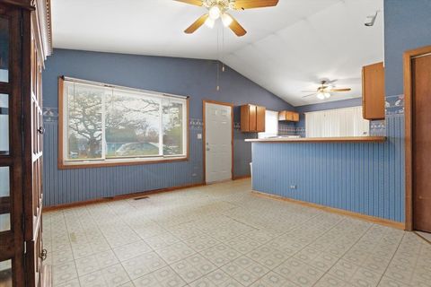 Tiny photo for 406 E Clarendon Drive, Round Lake Beach, IL 60073 (MLS # 12514734)