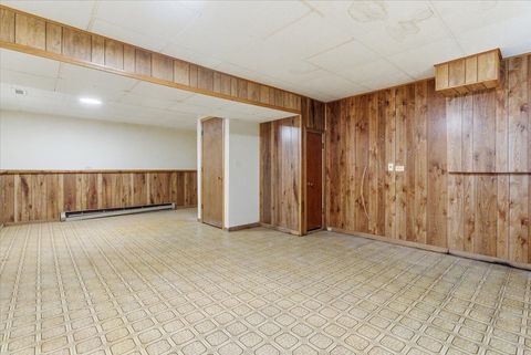 Tiny photo for 406 E Clarendon Drive, Round Lake Beach, IL 60073 (MLS # 12514734)