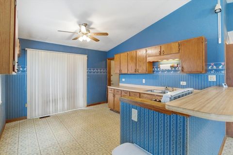 Tiny photo for 406 E Clarendon Drive, Round Lake Beach, IL 60073 (MLS # 12514734)