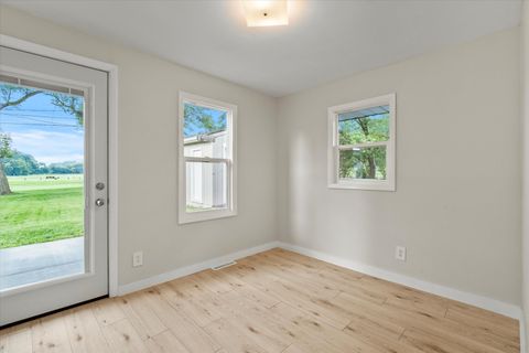 Tiny photo for 3015 Virginia Avenue, McHenry, IL 60050 (MLS # 12505778)