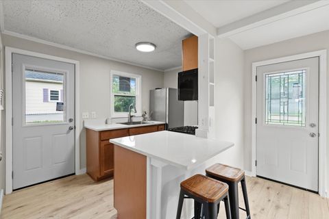 Tiny photo for 3015 Virginia Avenue, McHenry, IL 60050 (MLS # 12505778)