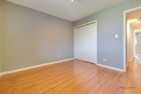 Tiny photo for 915 N York Street N #403, Elmhurst, IL 60126 (MLS # 12467584)