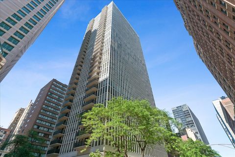 200 E DELAWARE Place 13C Chicago IL 60611