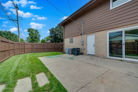 Tiny photo for 3639 Crain Street, Skokie, IL 60076 (MLS # 12497148)