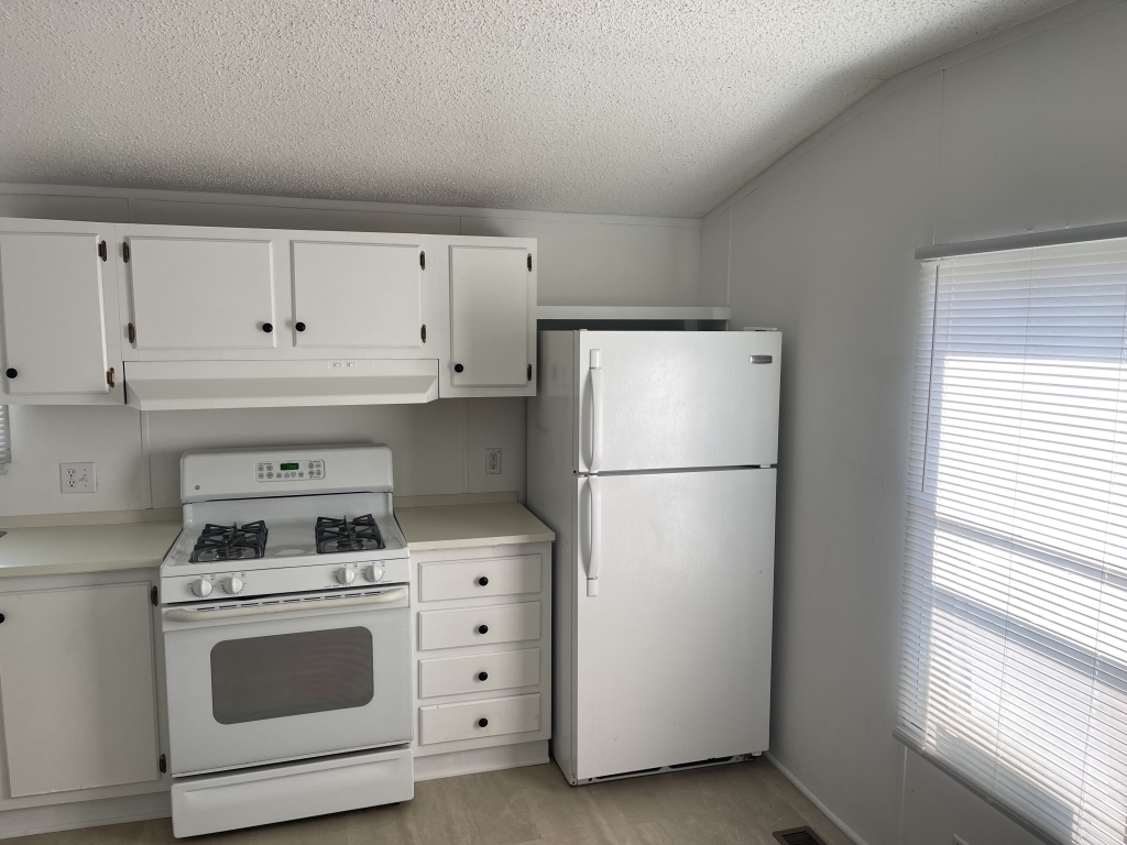 1712 S Dixie Highway 1