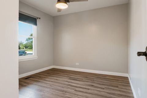 Tiny photo for 182 Hastings Mill Road, Streamwood, IL 60107 (MLS # 12694733)