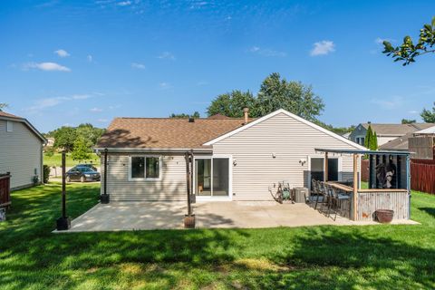Tiny photo for 182 Hastings Mill Road, Streamwood, IL 60107 (MLS # 12694733)