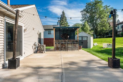Tiny photo for 182 Hastings Mill Road, Streamwood, IL 60107 (MLS # 12694733)