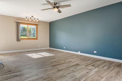 Tiny photo for 182 Hastings Mill Road, Streamwood, IL 60107 (MLS # 12694733)