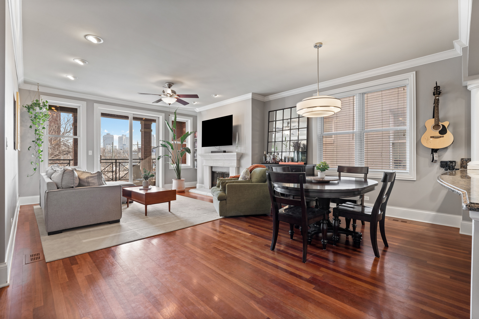 2820 N SHEFFIELD Avenue 3S