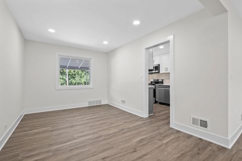 Tiny photo for 803 Brummel Street, Evanston, IL 60202 (MLS # 12456024)