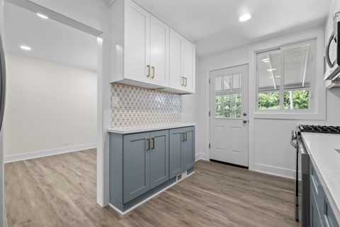 Tiny photo for 803 Brummel Street, Evanston, IL 60202 (MLS # 12456024)